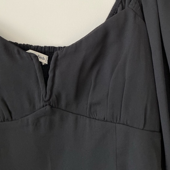 NWT Abercrombie & Fitch Black Blouse - Picture 3 of 7